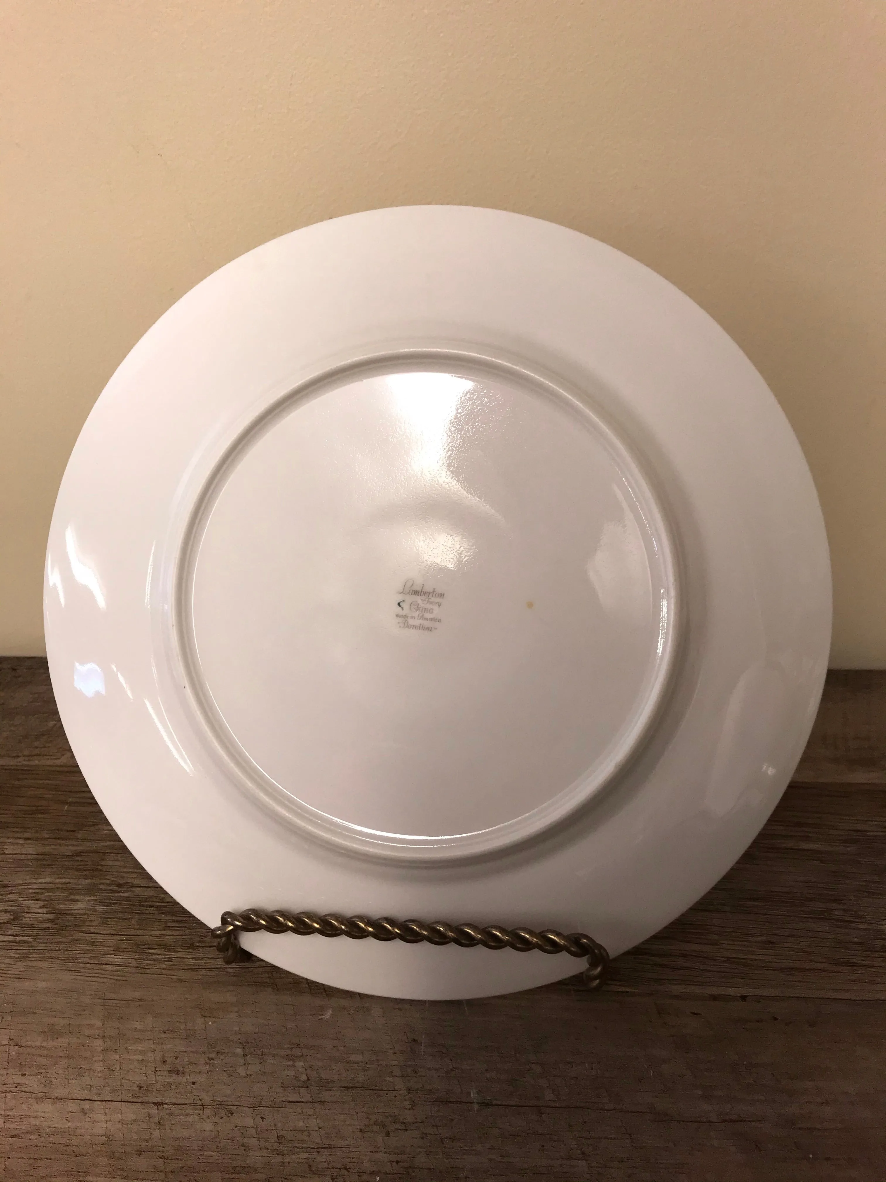 €€ Vintage China LAMBERTON Ivory Dorothea Pattern Retired