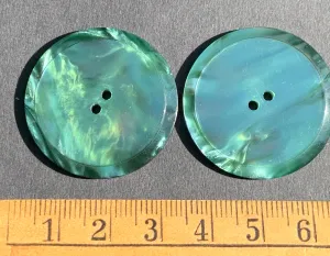 1 Gloriously Shimmery Soft Green Big 3cm Vintage Lucite Button