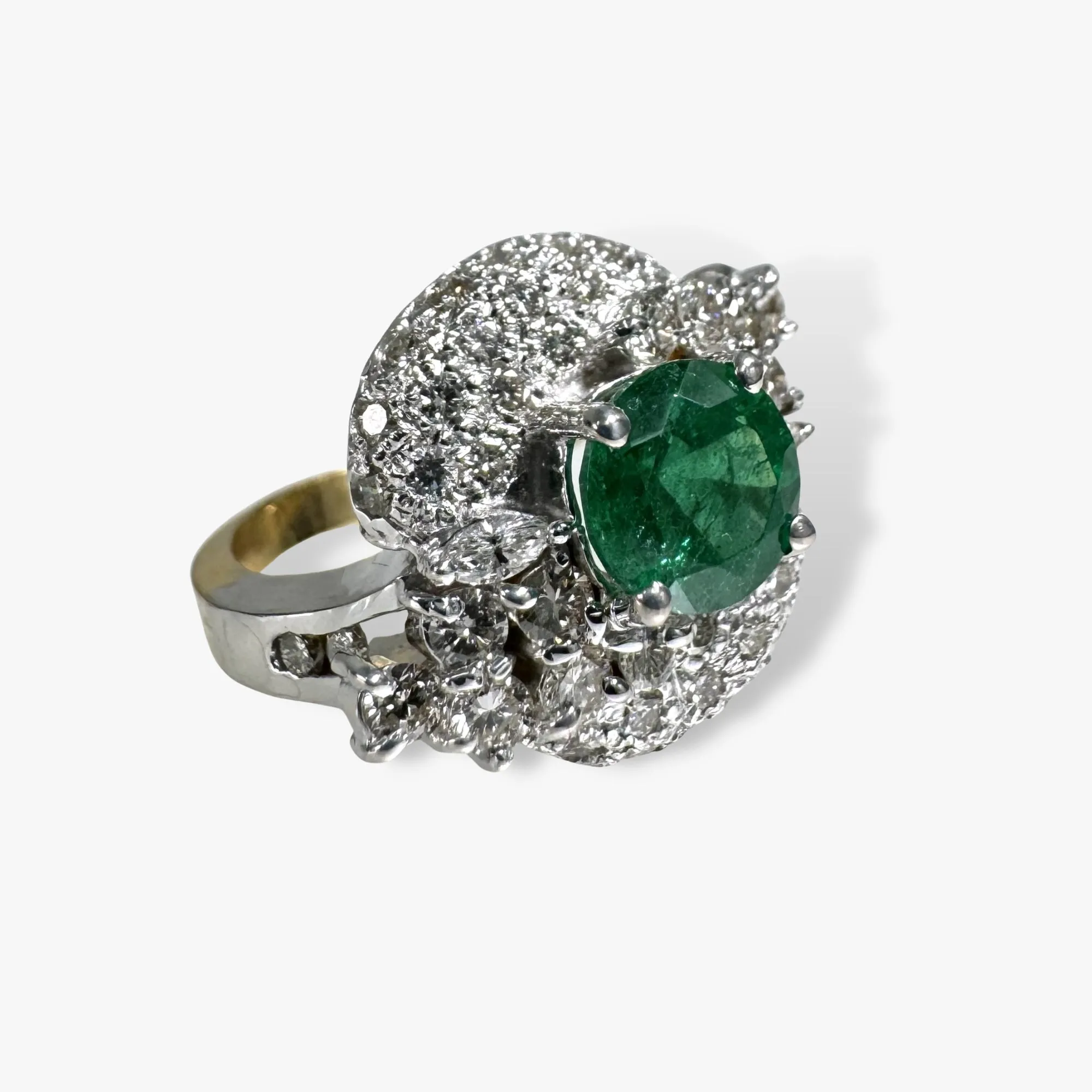 18k White and Yellow Gold Round Emerald and Diamond Vintage Ring