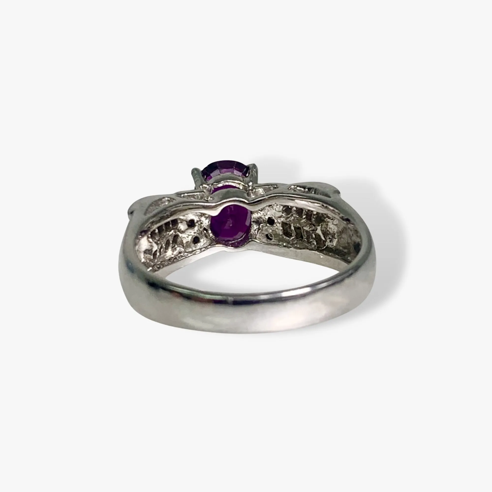 18k White Gold Oval Cut Ruby Diamond Vintage Ring