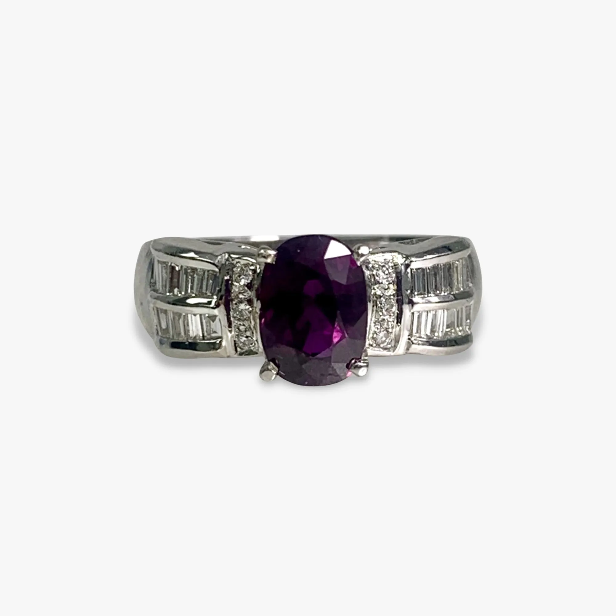 18k White Gold Oval Cut Ruby Diamond Vintage Ring