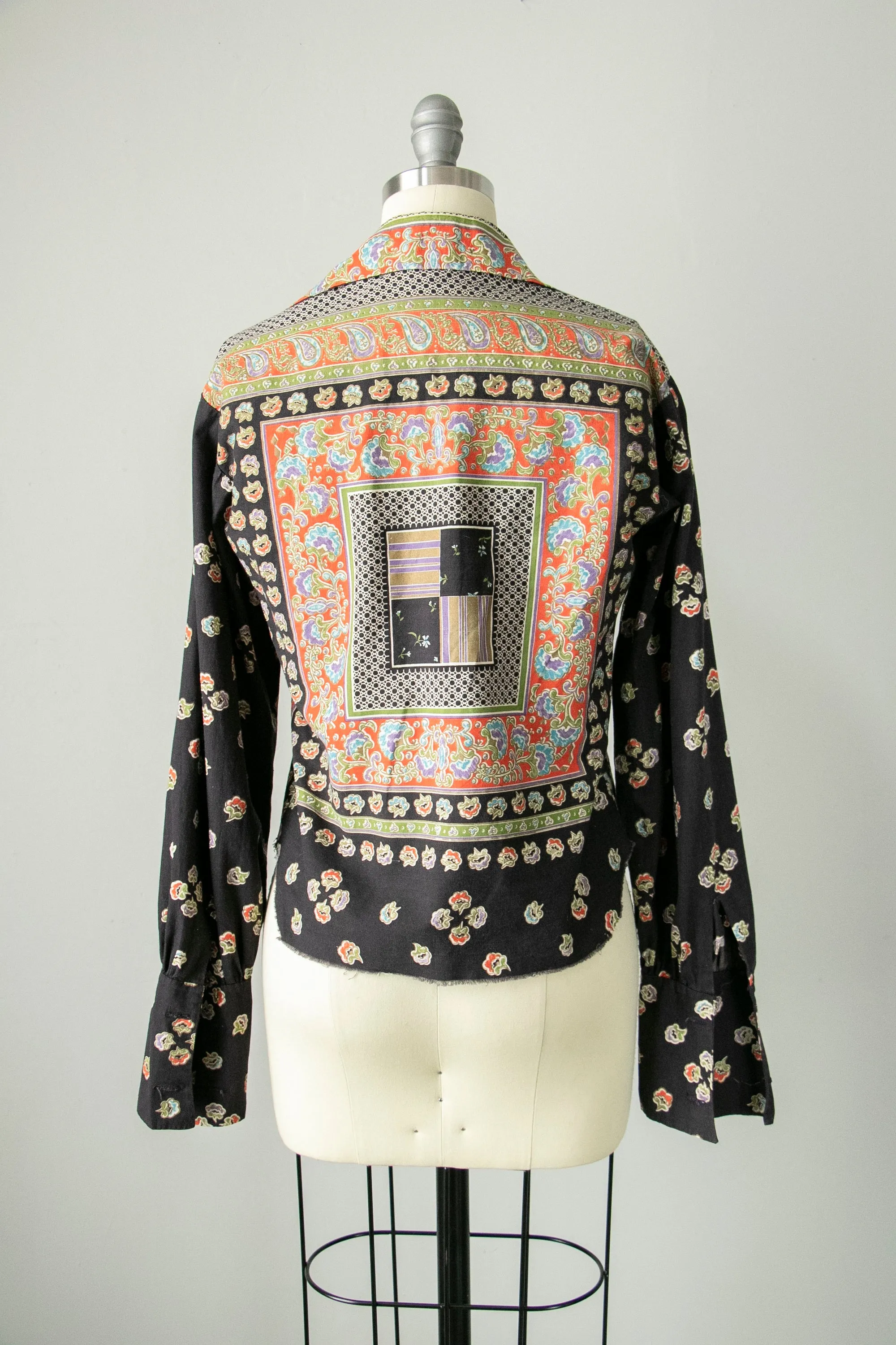 1970s Blouse Metallic Printed Cotton Top S