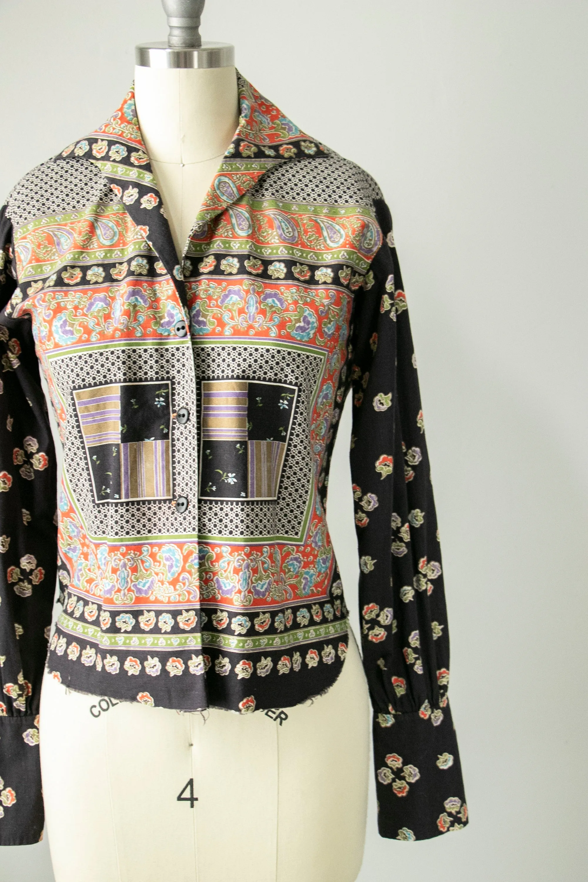 1970s Blouse Metallic Printed Cotton Top S