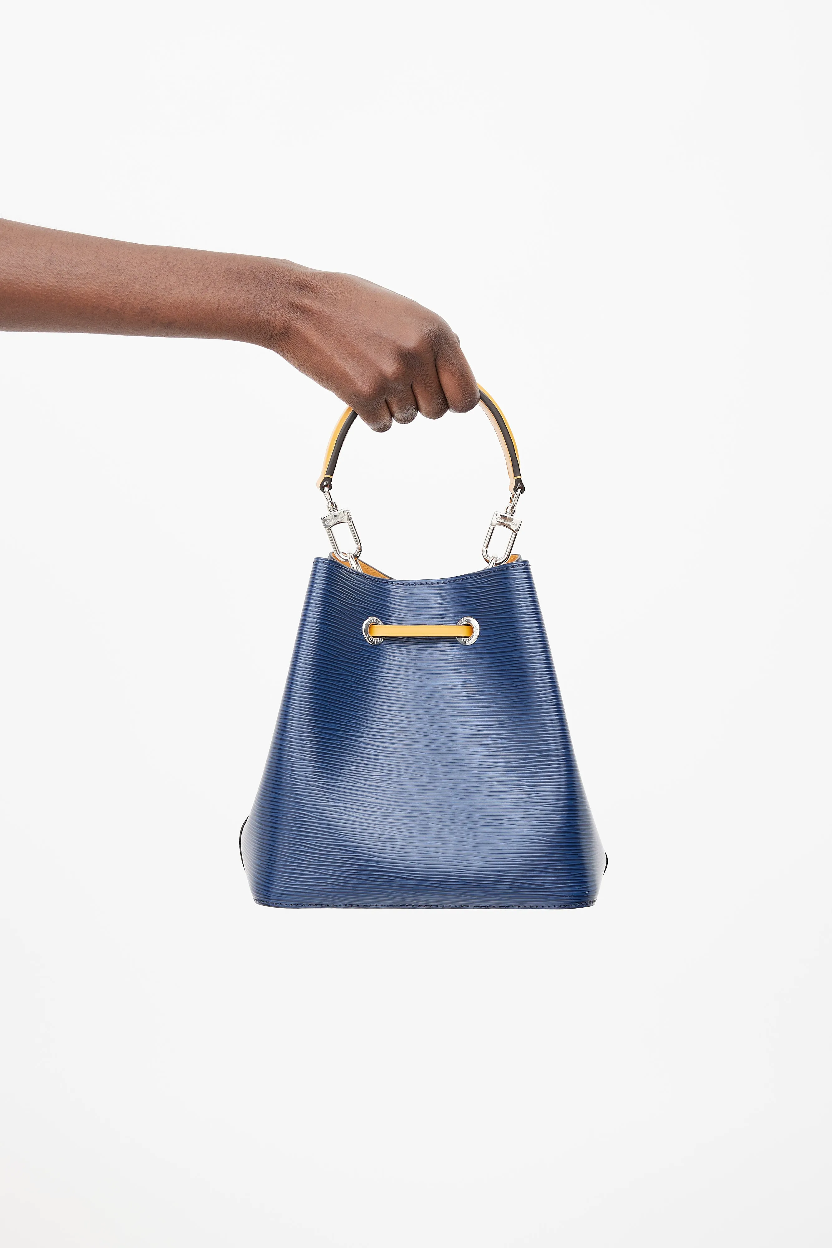 2021 Indigo Safran Epi Leather NéoNoé BB Bucket Crossbody Bag