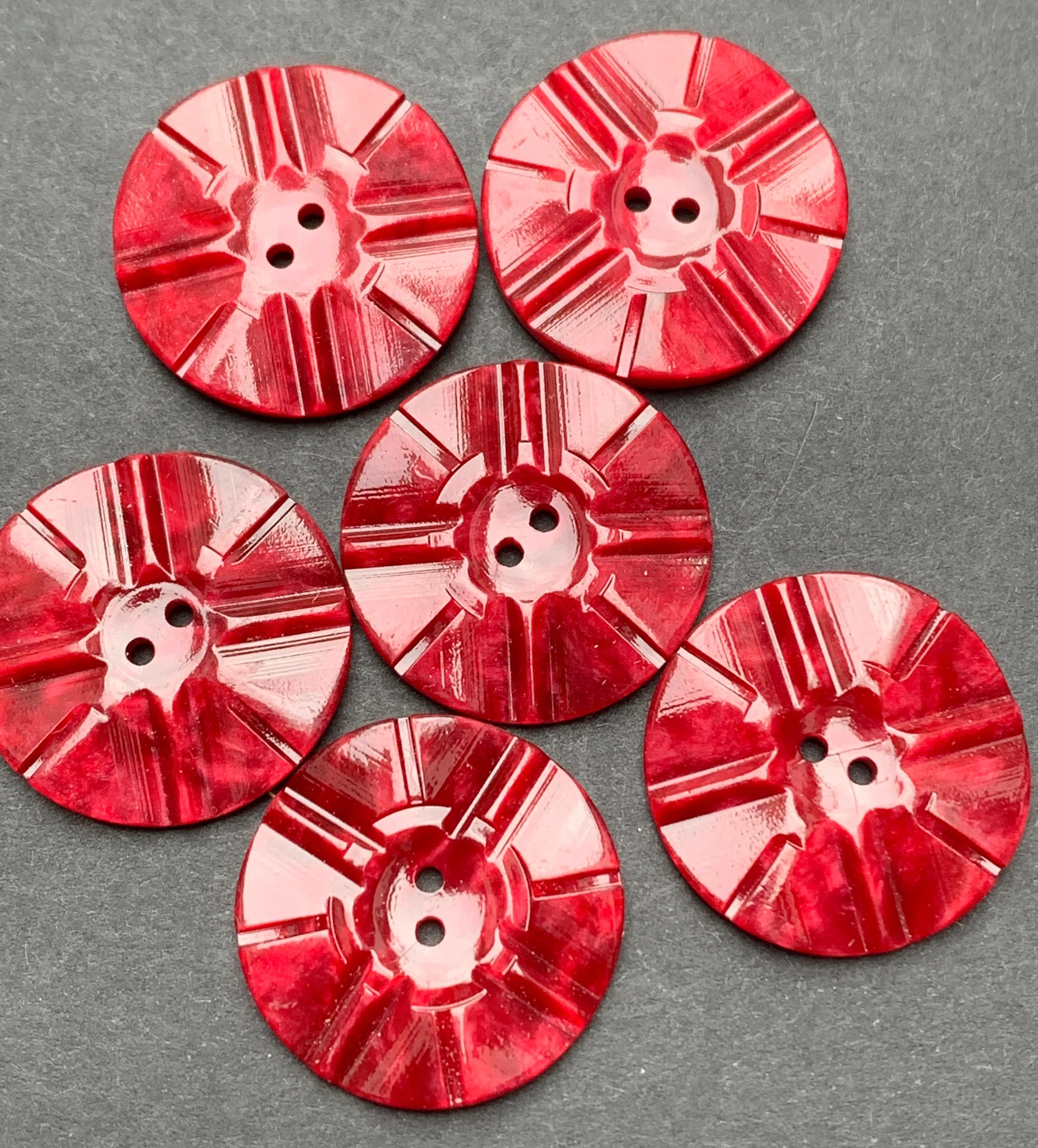 6 Rich Burgundy 2.2cm Vintage  Buttons