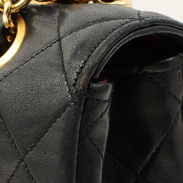 Chanel Around 1990 Made Design Flap Turn-Lock Chain Bag Black