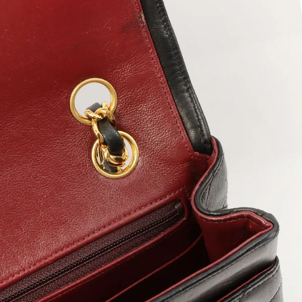 Chanel Around 1990 Made Design Flap Turn-Lock Chain Bag Black