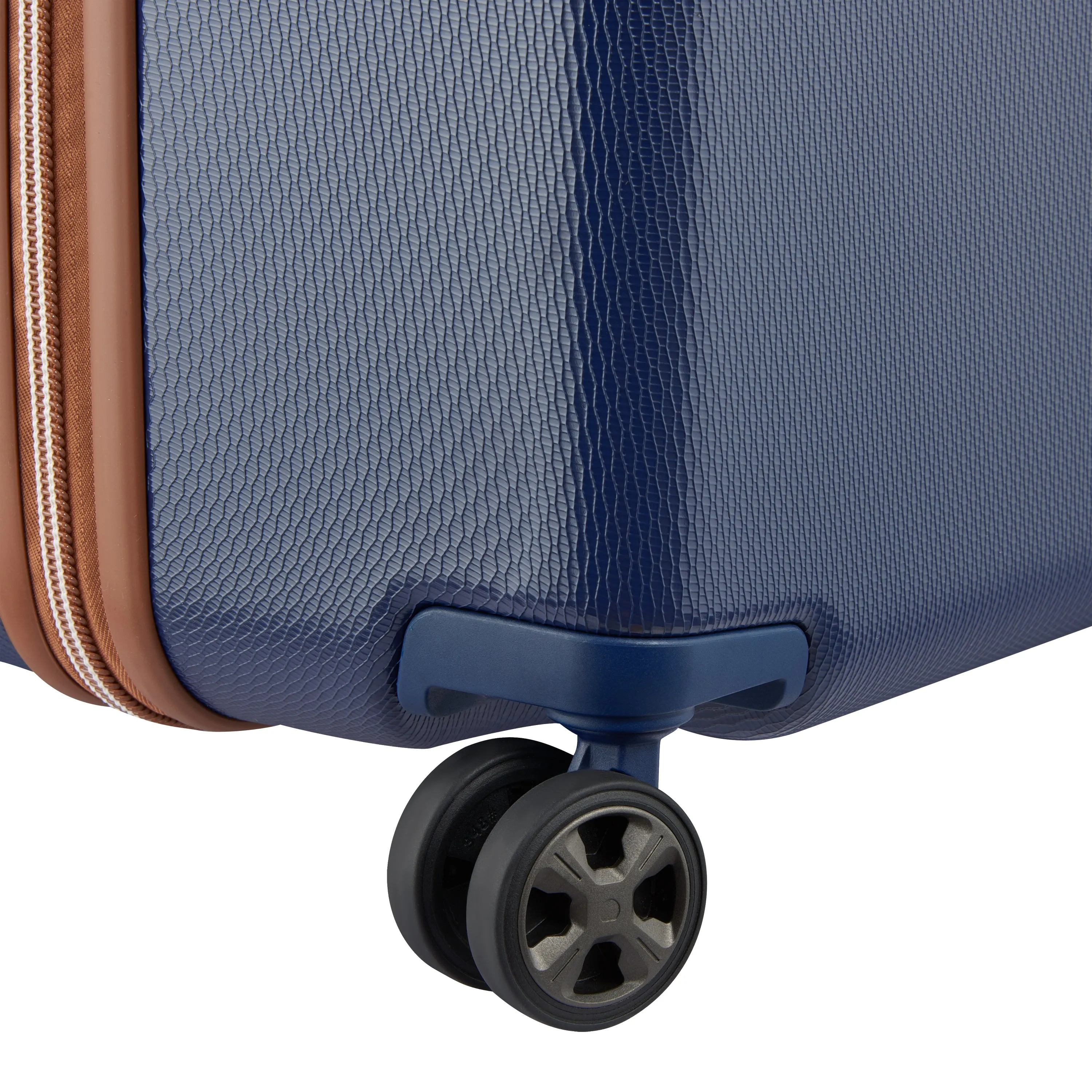 Chatelet Air 2.0 Hardcase Non-Expandable 4 Double Wheel Luggage Trolley
