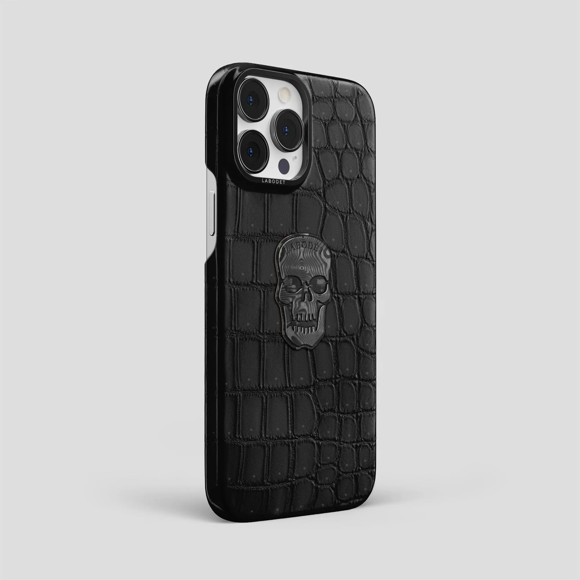 Classic Case with Carbon Skull For iPhone 13 Pro Max In Porosus Crocodile
