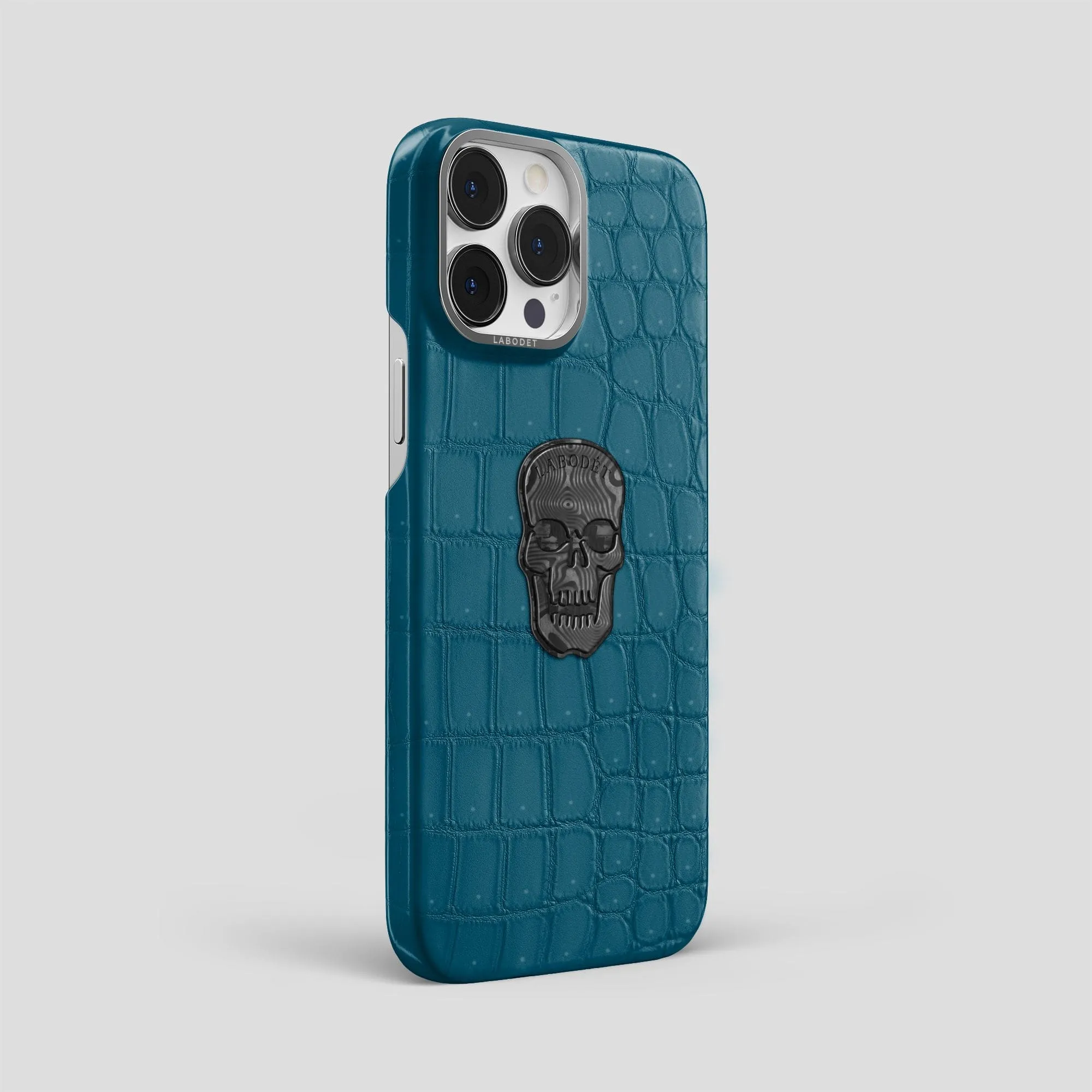 Classic Case with Carbon Skull For iPhone 13 Pro Max In Porosus Crocodile