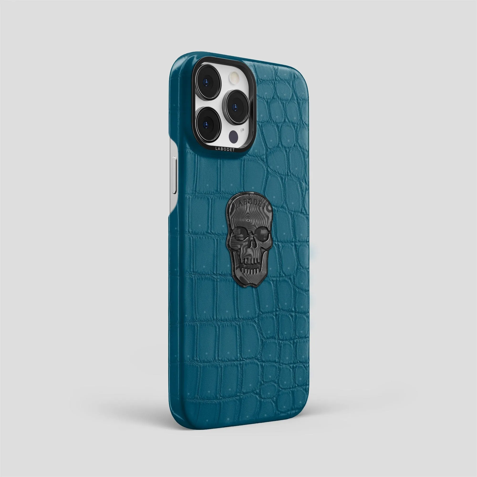 Classic Case with Carbon Skull For iPhone 13 Pro Max In Porosus Crocodile