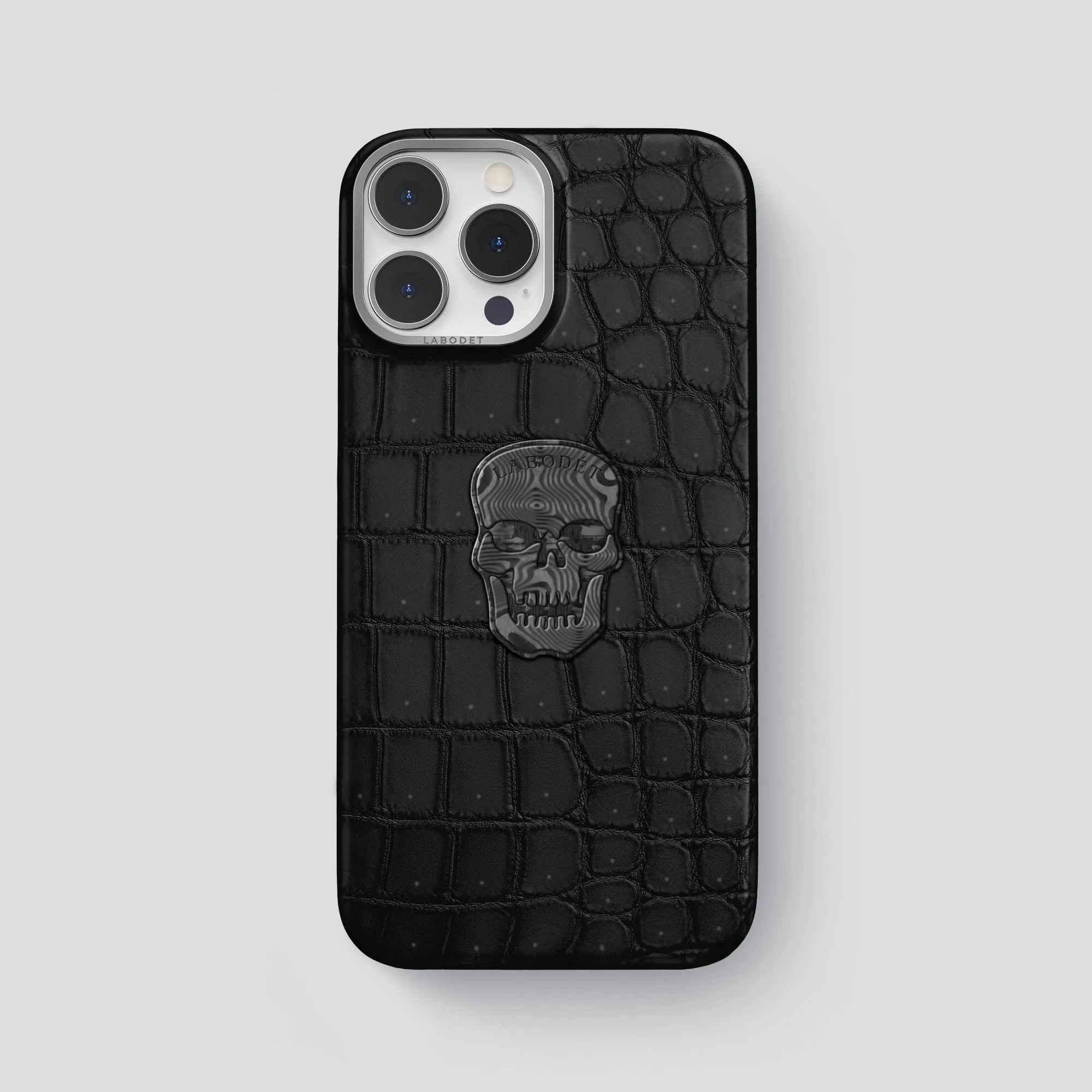 Classic Case with Carbon Skull For iPhone 13 Pro Max In Porosus Crocodile