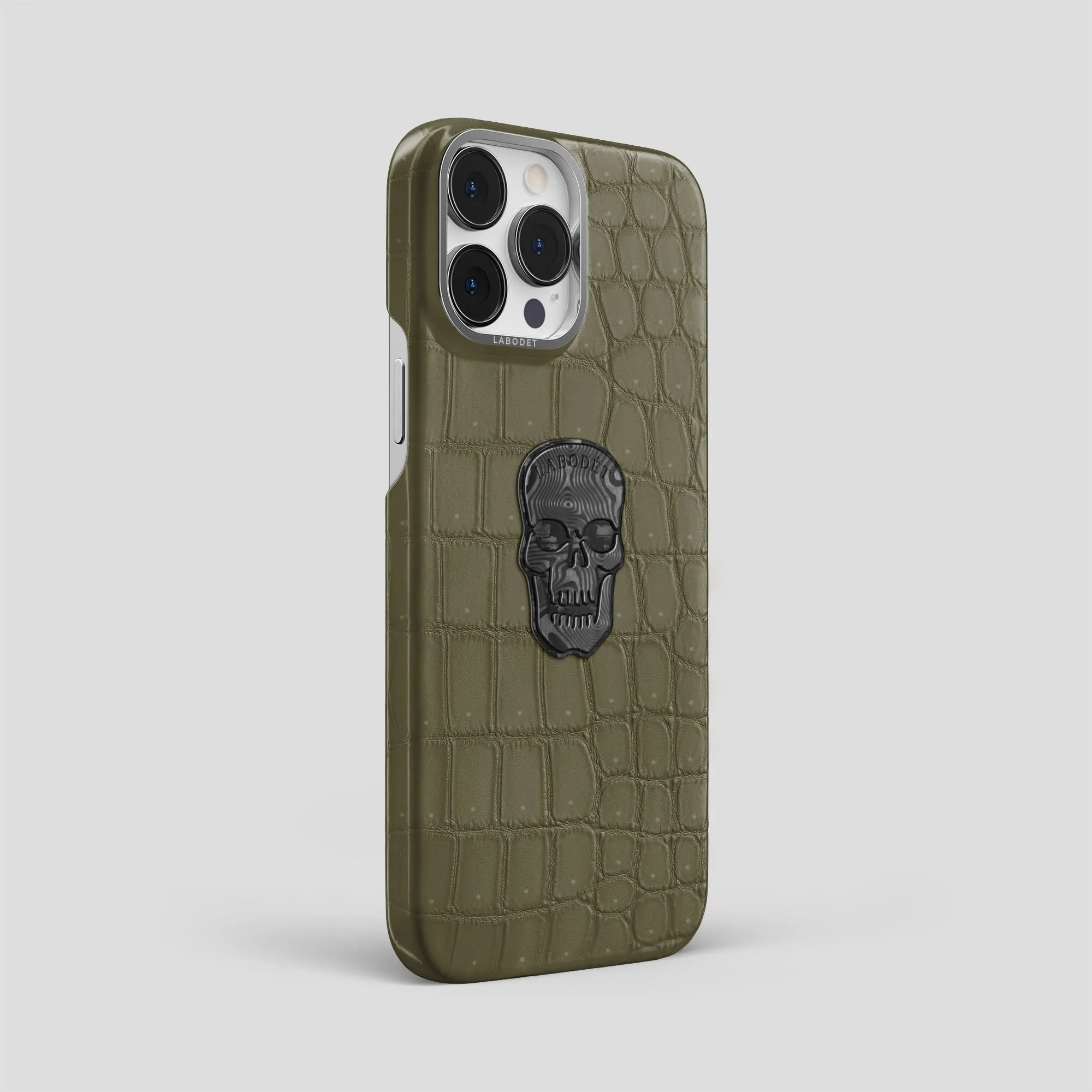 Classic Case with Carbon Skull For iPhone 13 Pro Max In Porosus Crocodile