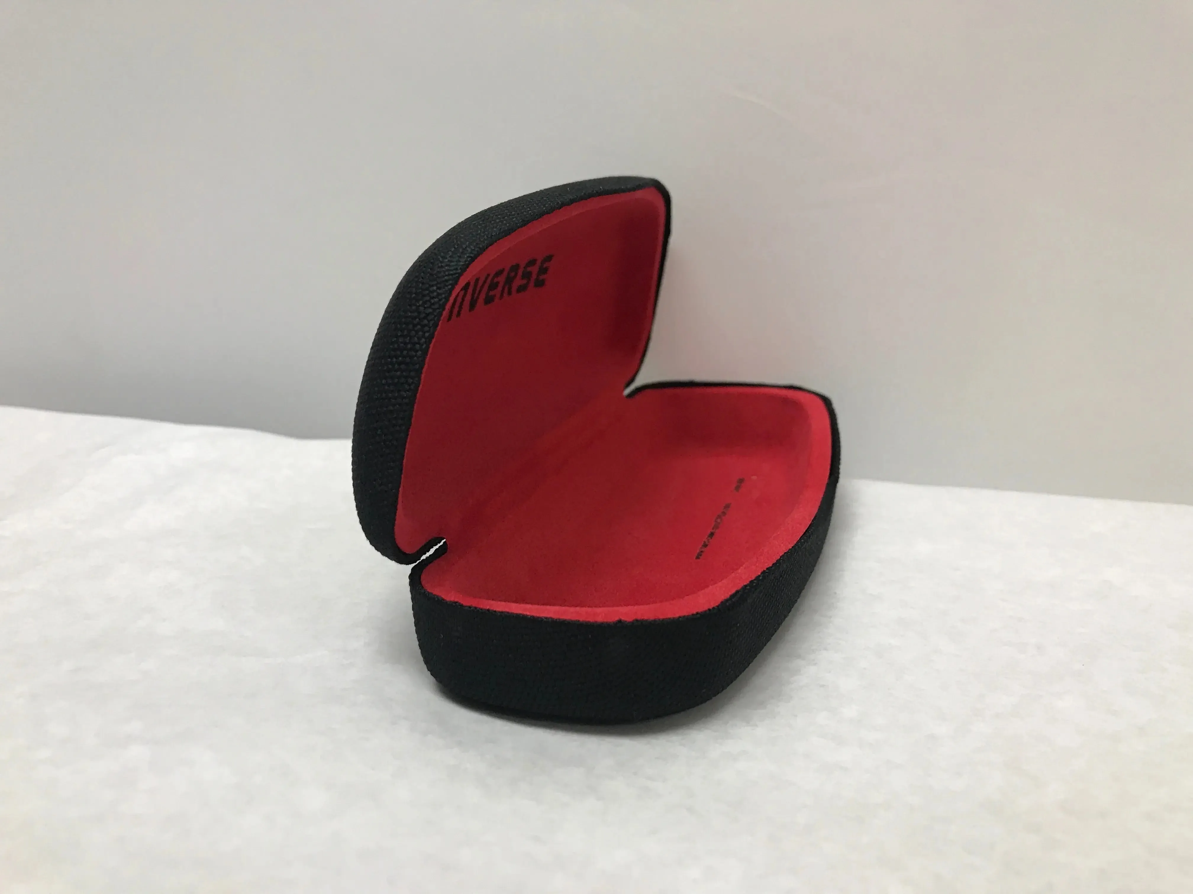 Converse Black and Red Eyeglasses Hard Case | KMOPT-87