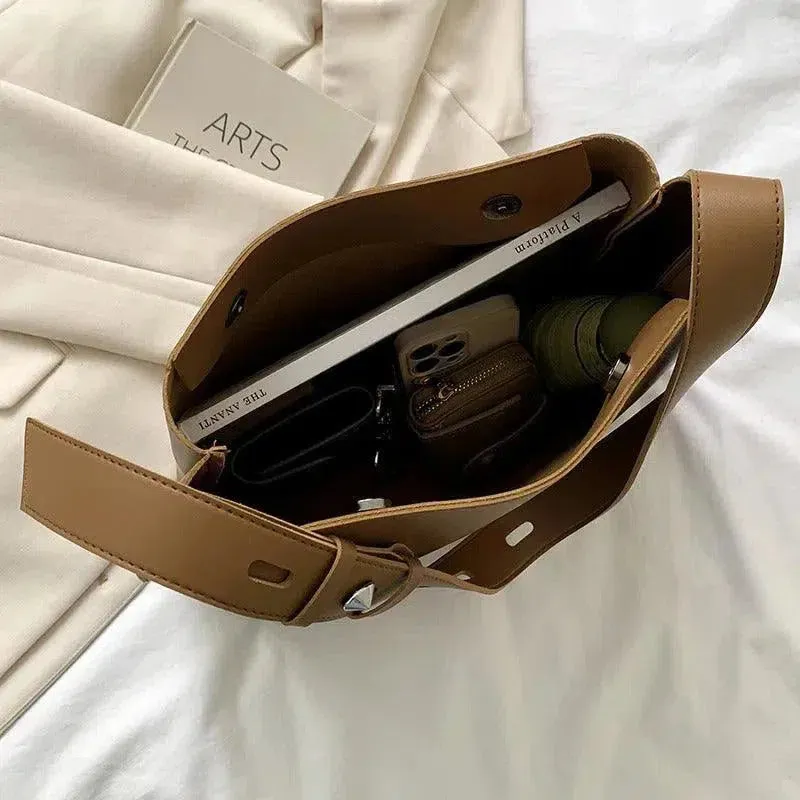 Elina – Timeless elegant style – Shoulder bag