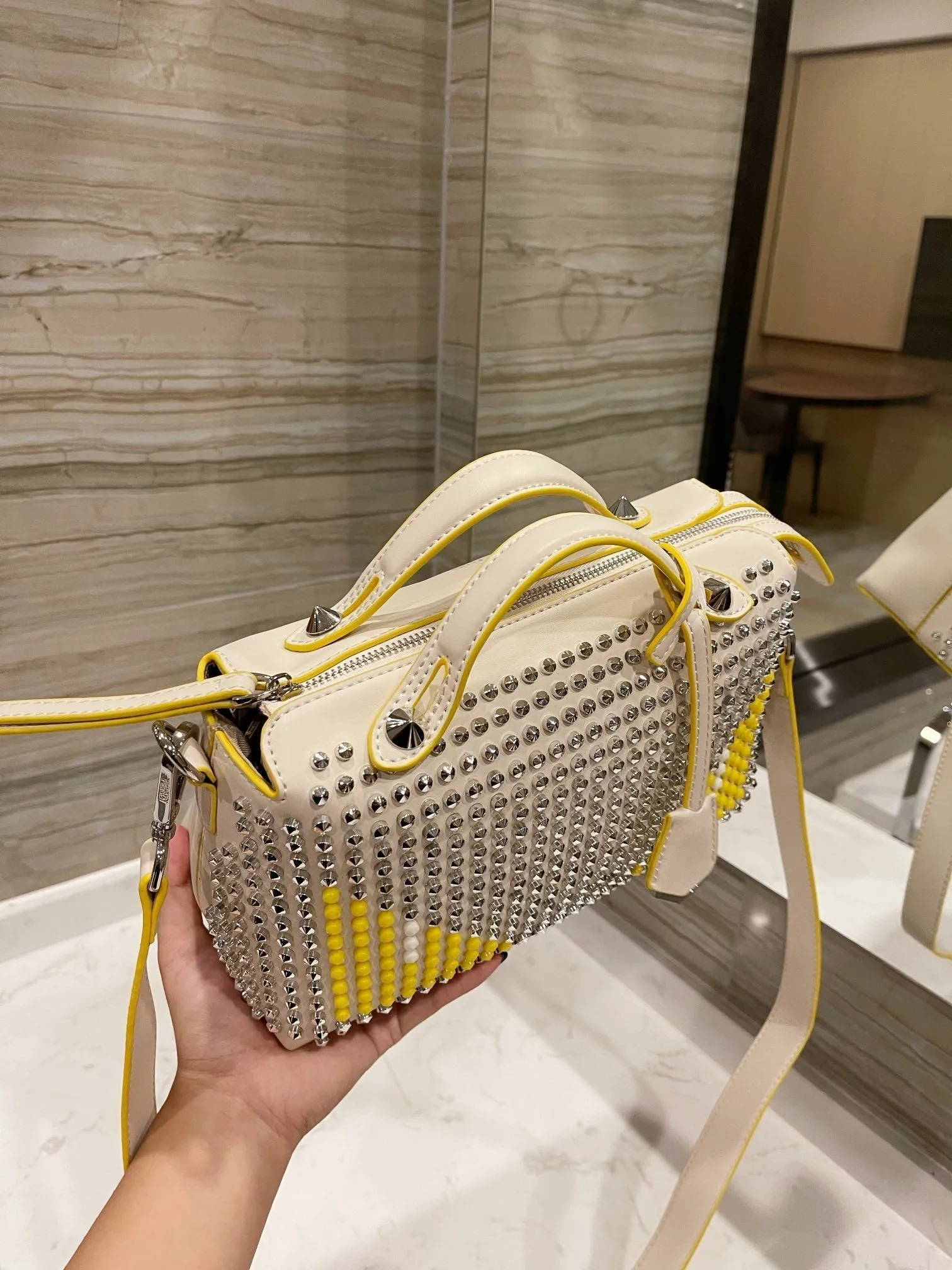 EN   Designer bags by Fendi 218