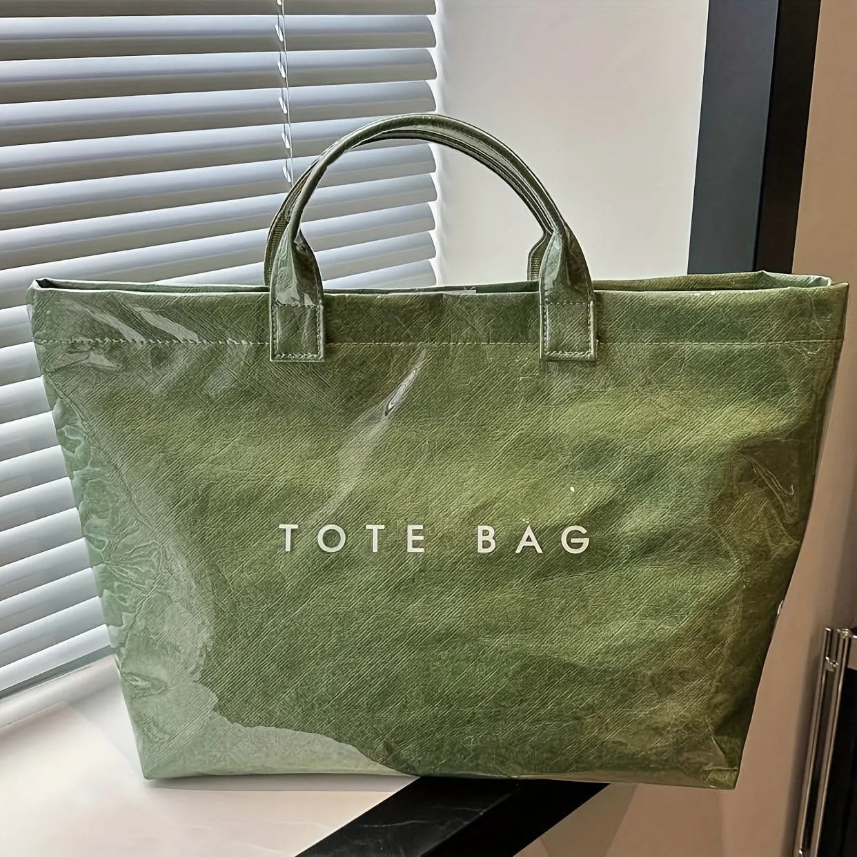 Fashionable Large Women Shopping Tote Bag