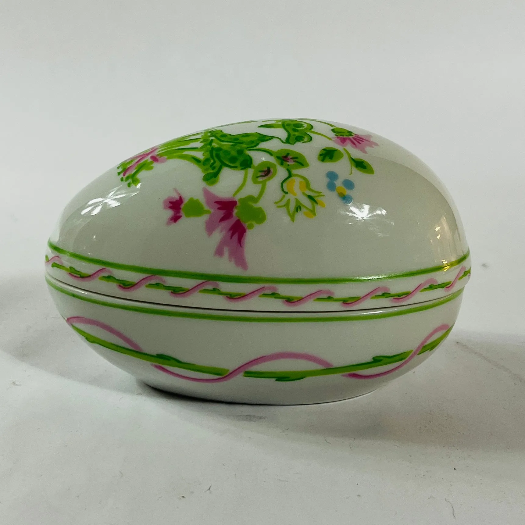 Frog-Themed Tastesetter by Sigma Lidded Egg Dish
