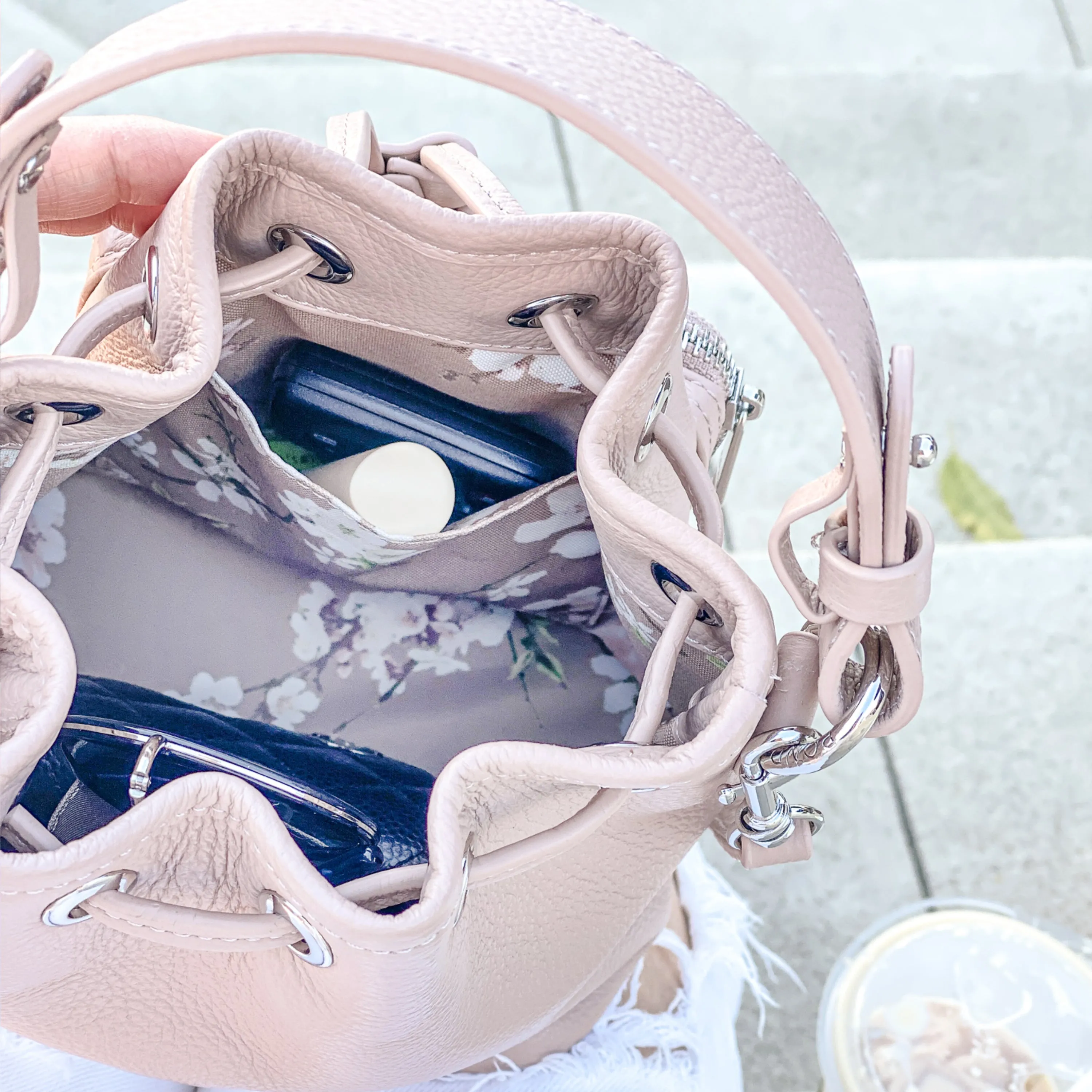 Le Poche Bucket Bag - Rose