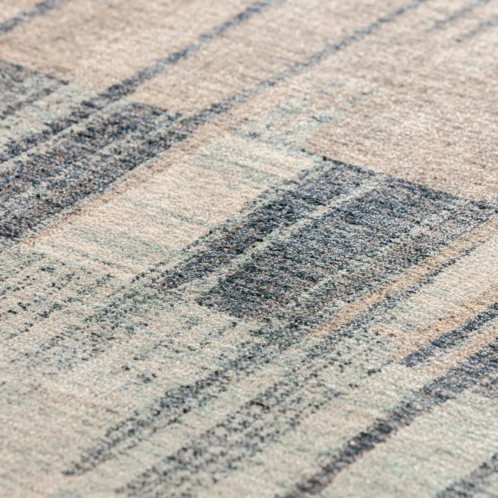 Neola NA11 Navy Rug