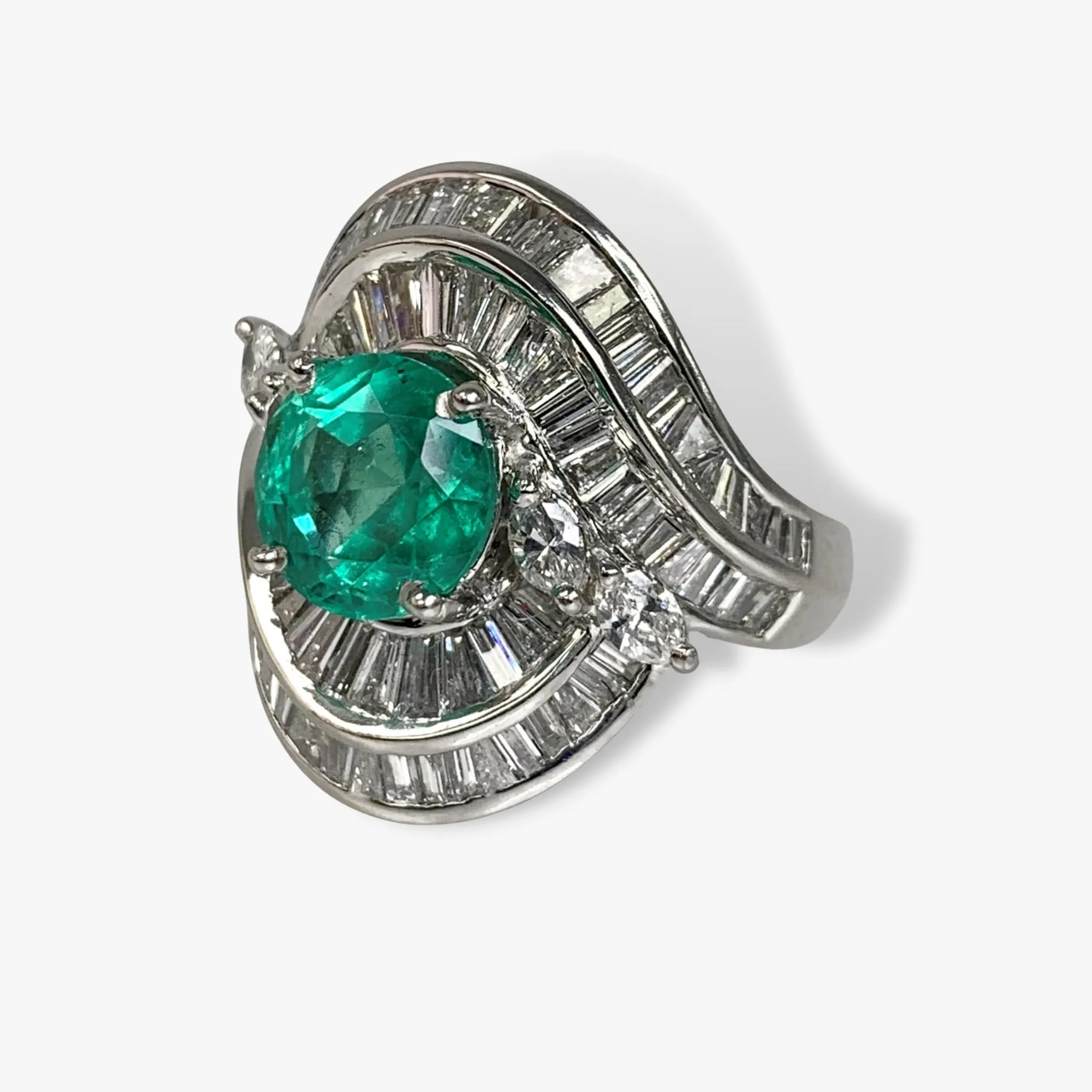 Platinum Round Cut Emerald and Diamond Vintage Ring