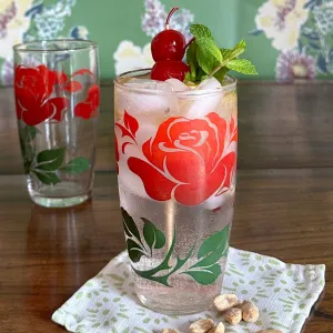 Run for the Roses Drinks Glasses, Set of 6