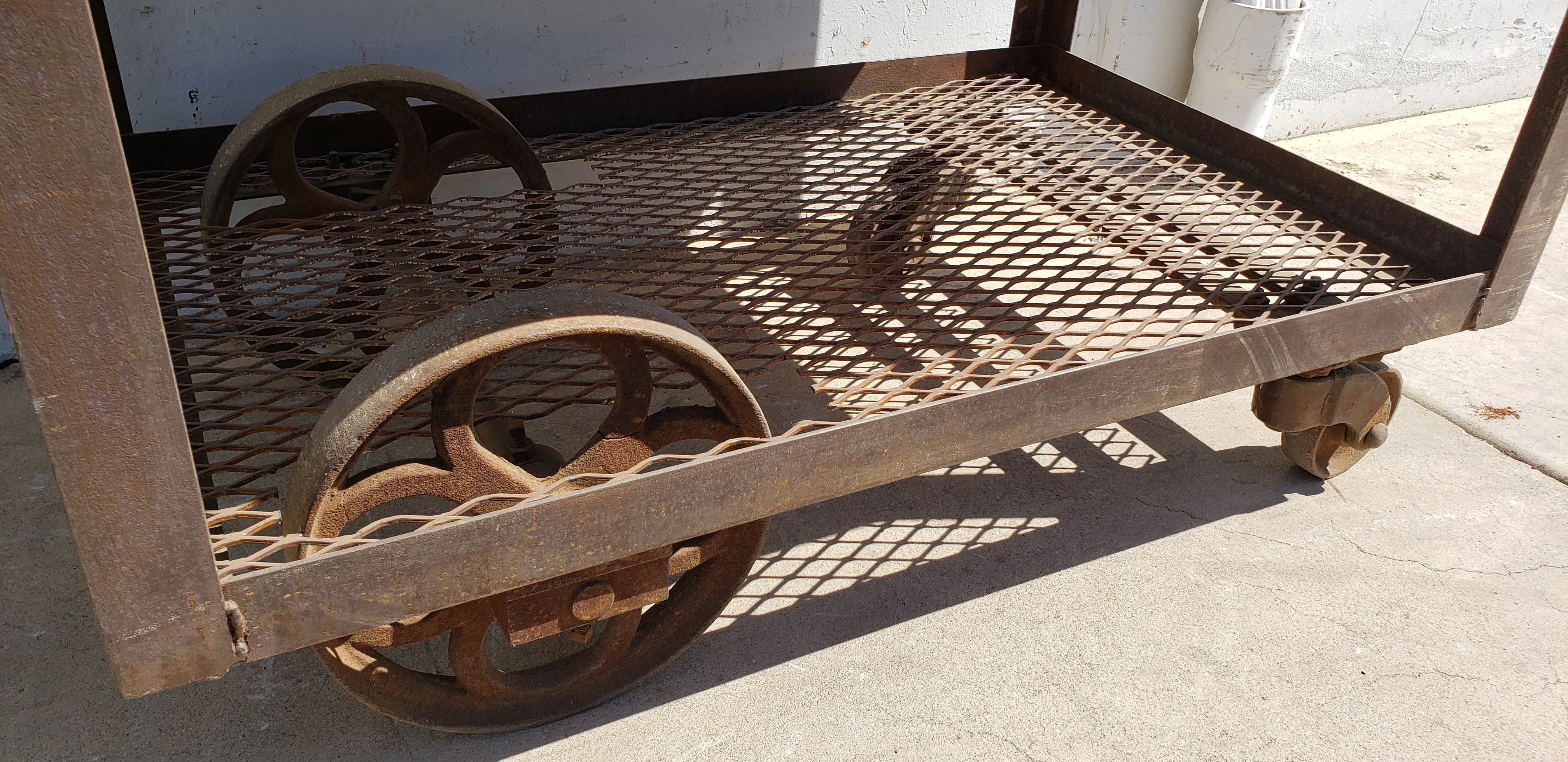 Train Station Trolley