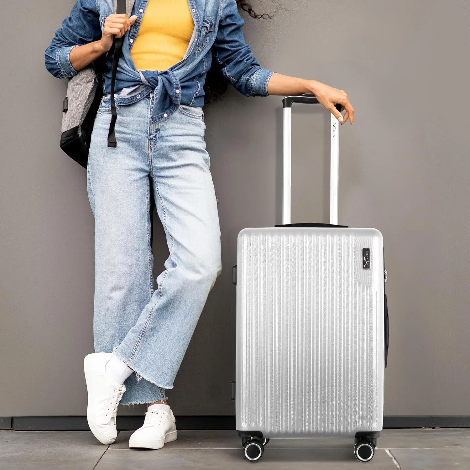 Vacay 20" Cabin Suitcase in Silver