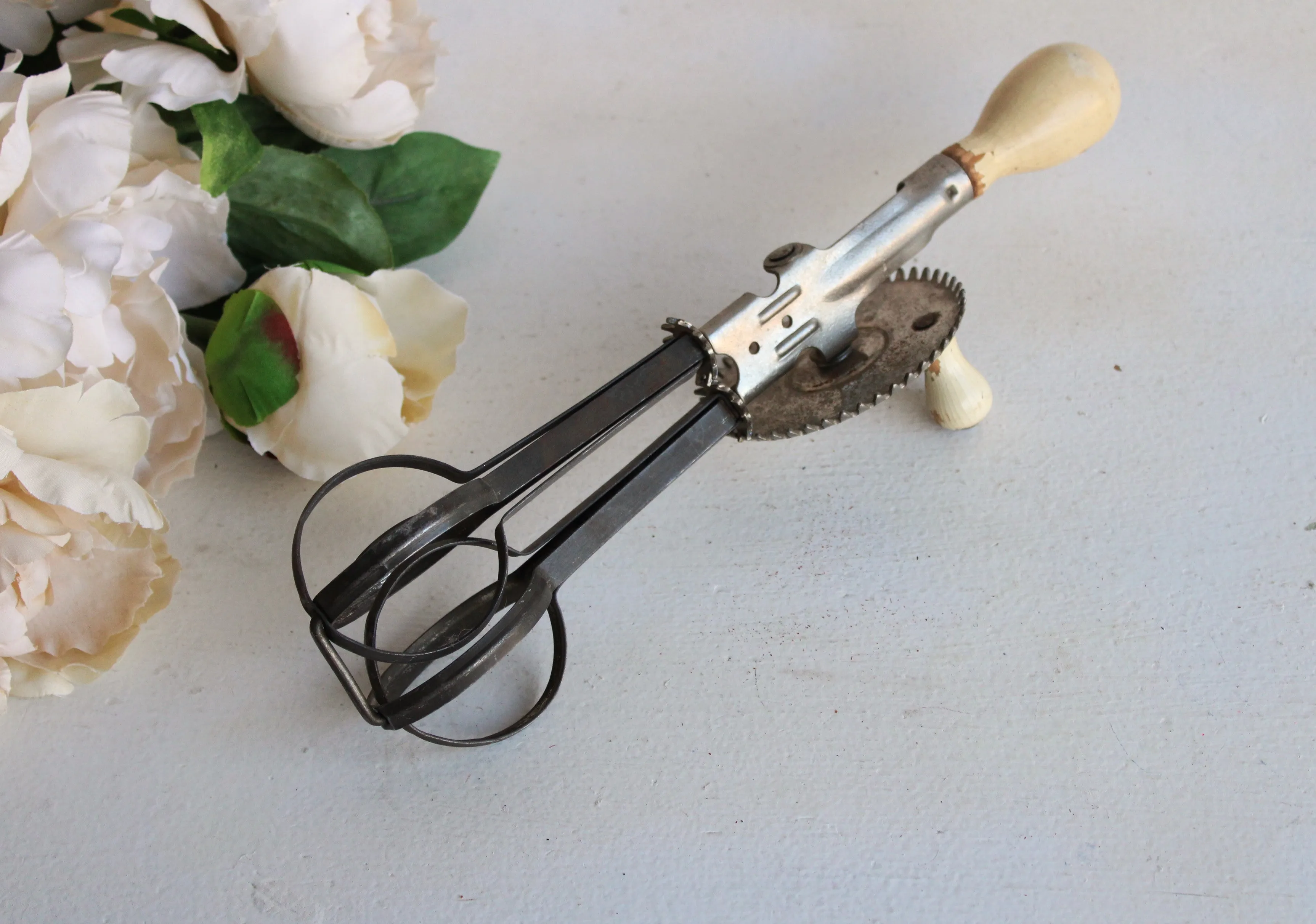 Vintage 1920s 1930s A&J Hand Mixer