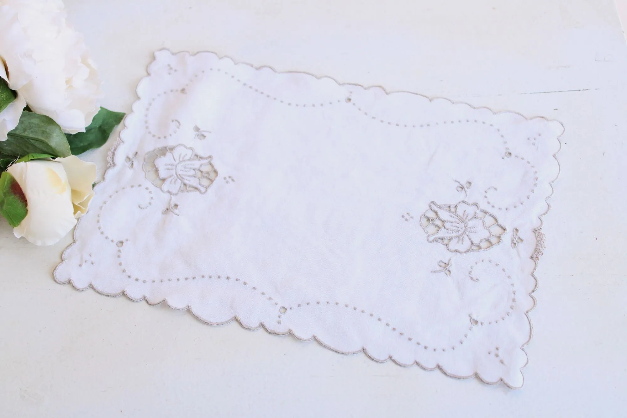 Vintage 1930s Linen Placemat or Doily, Beige With Embroidery