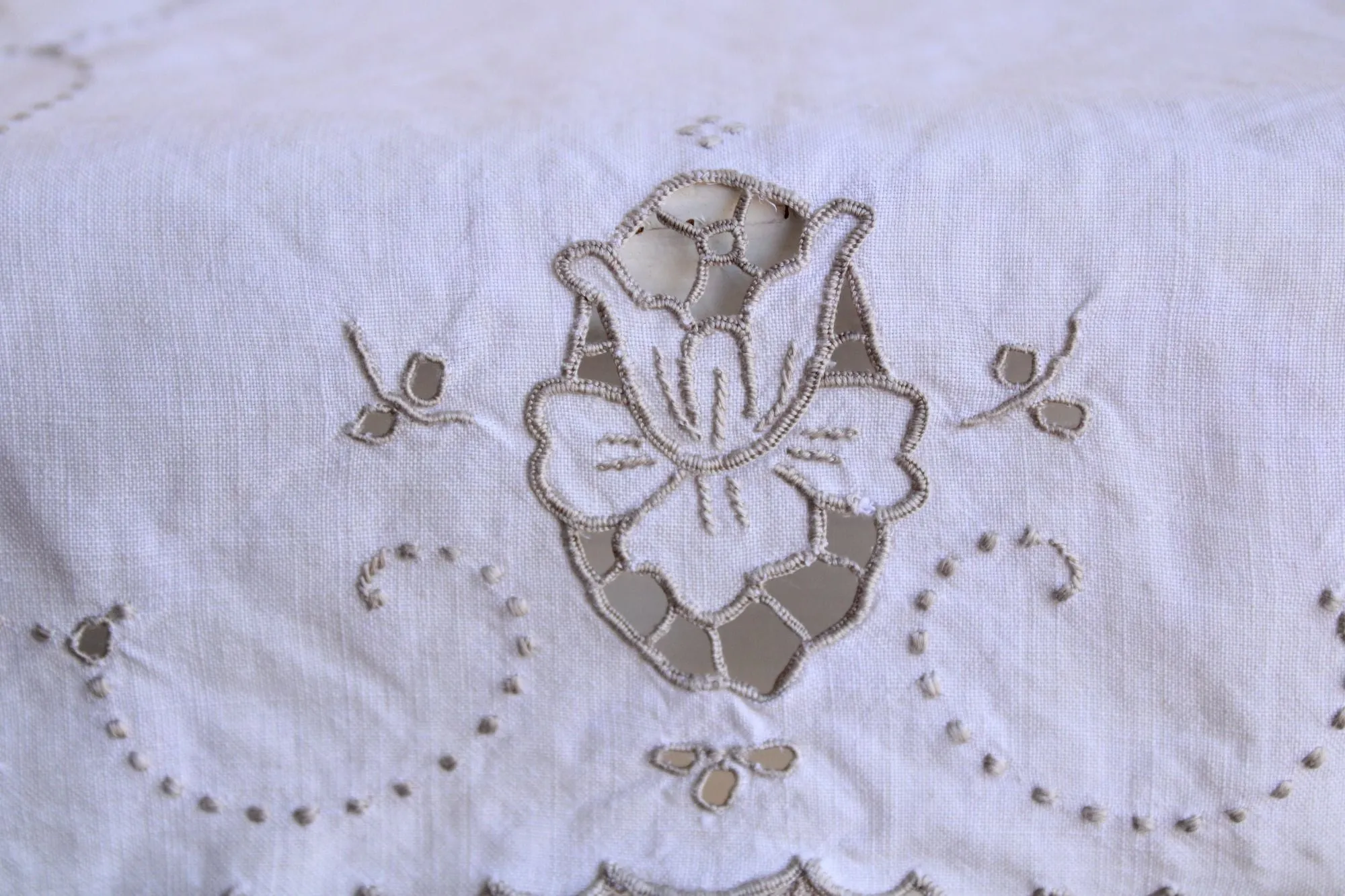 Vintage 1930s Linen Placemat or Doily, Beige With Embroidery