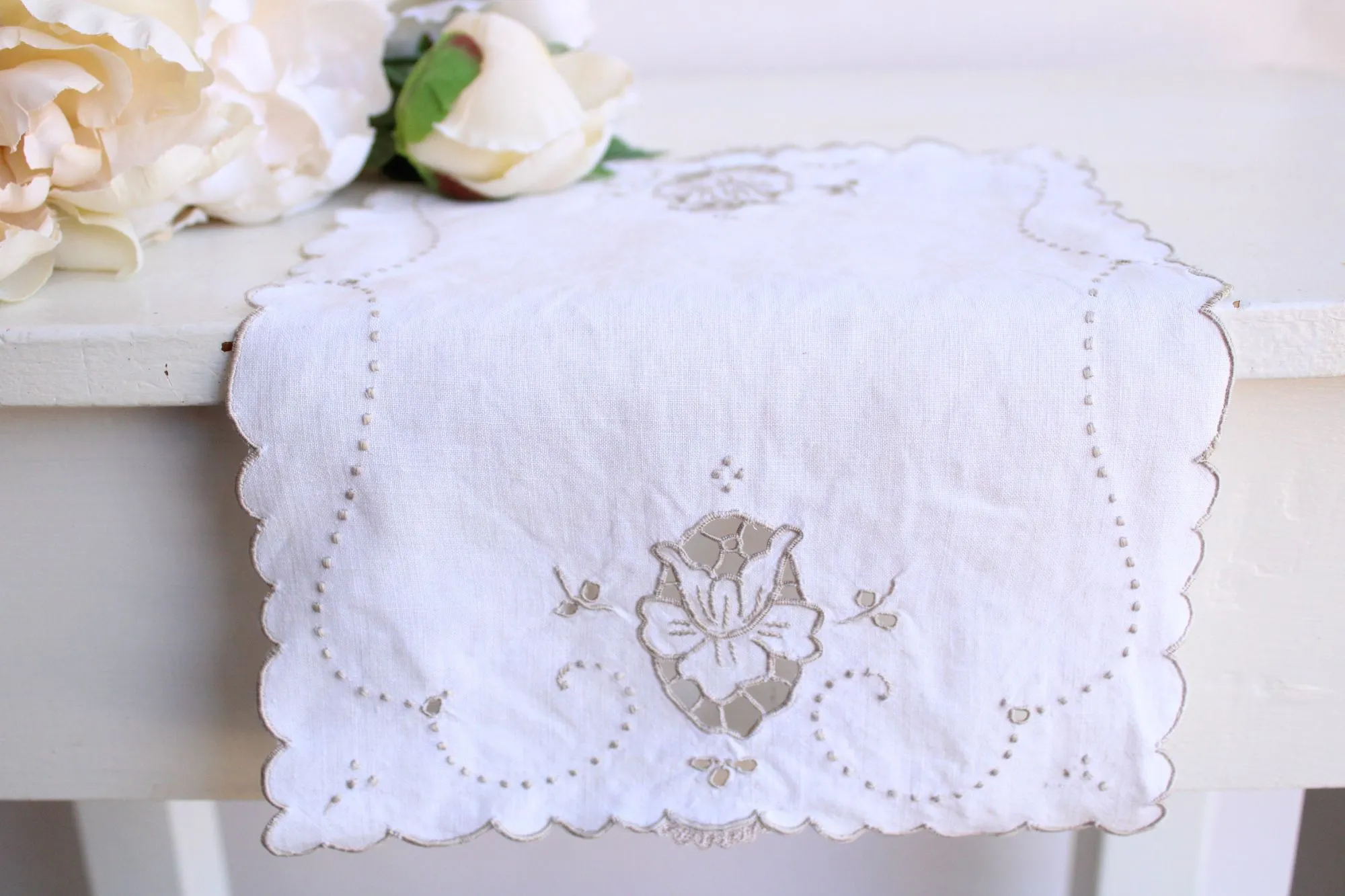 Vintage 1930s Linen Placemat or Doily, Beige With Embroidery