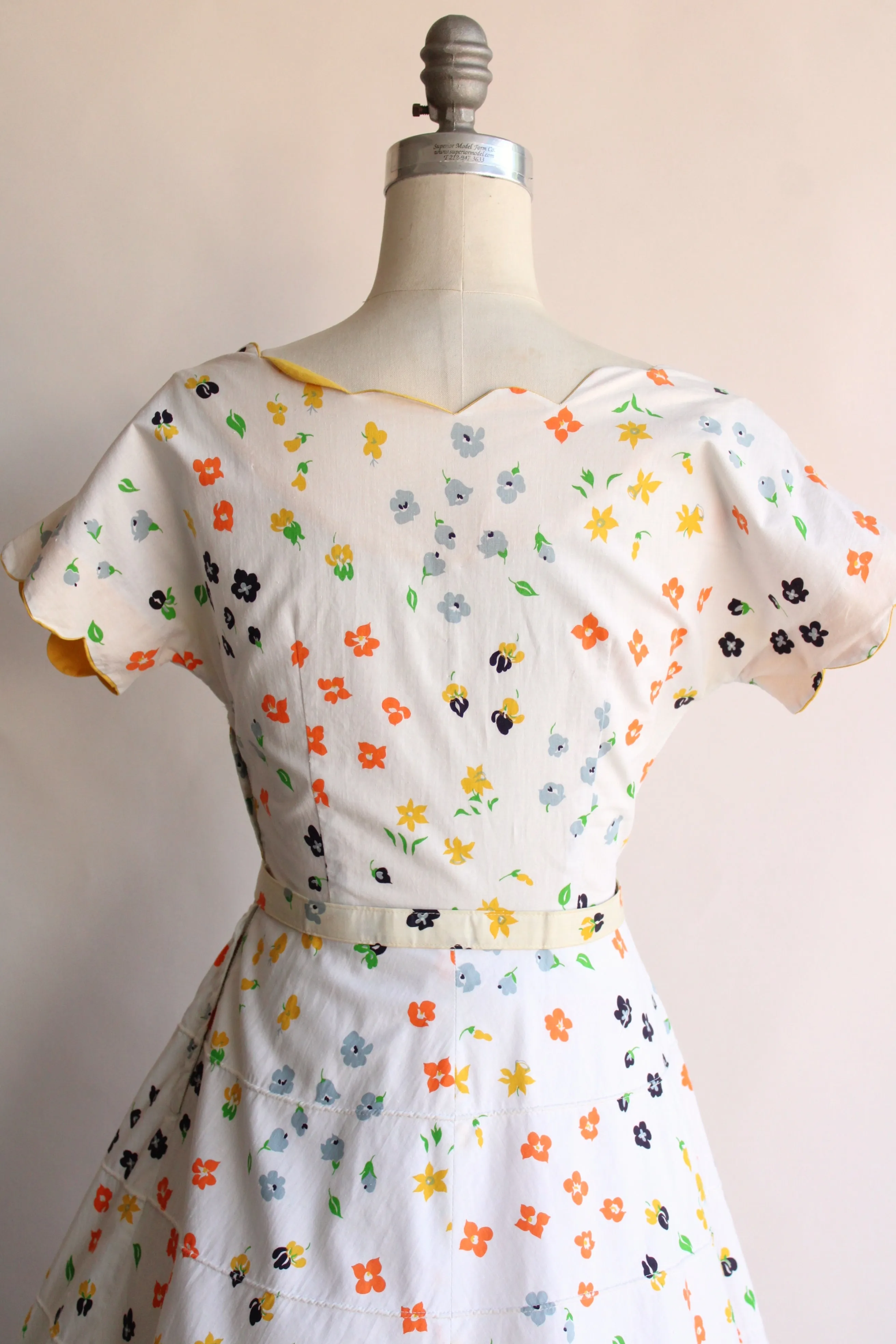Vintage 1950s Fit and Flare Floral Dress with Belt