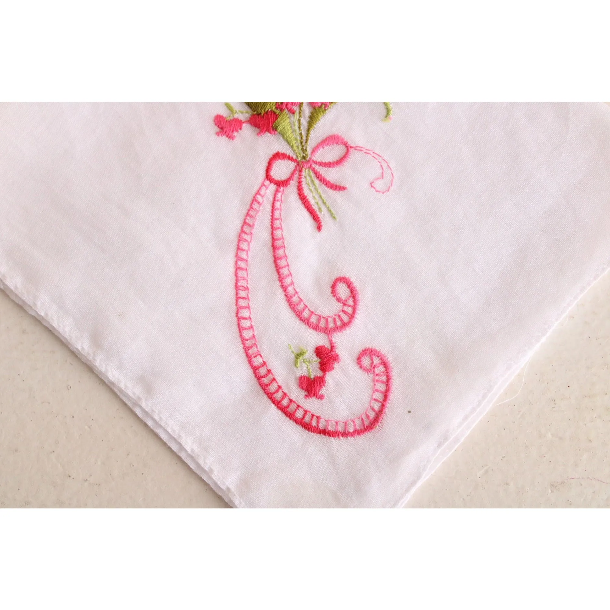 Vintage 1950s White Linen With Pink Embroidered Flowers