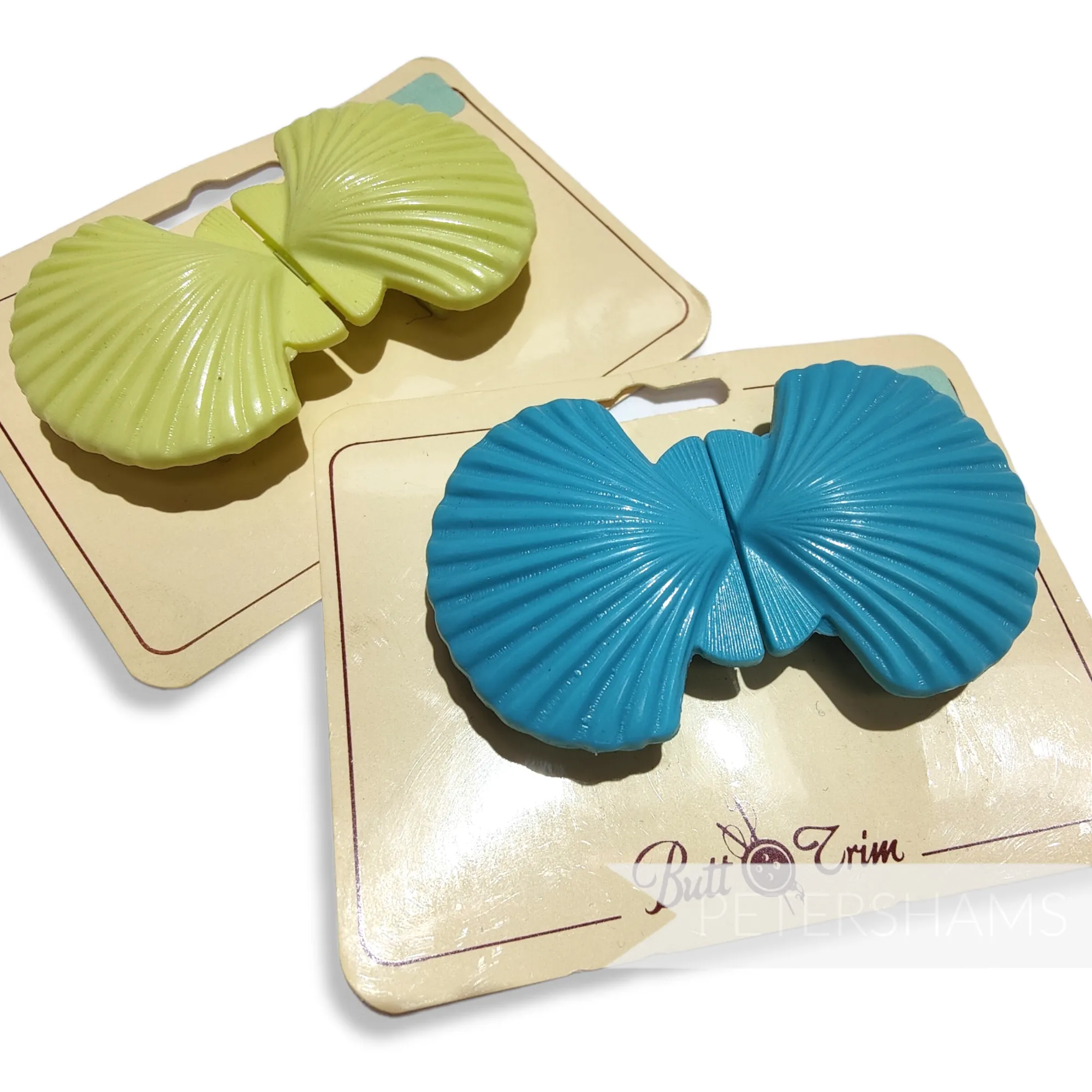 Vintage 1980s Seashell Plastic Hat / Belt Buckle 70x43mm