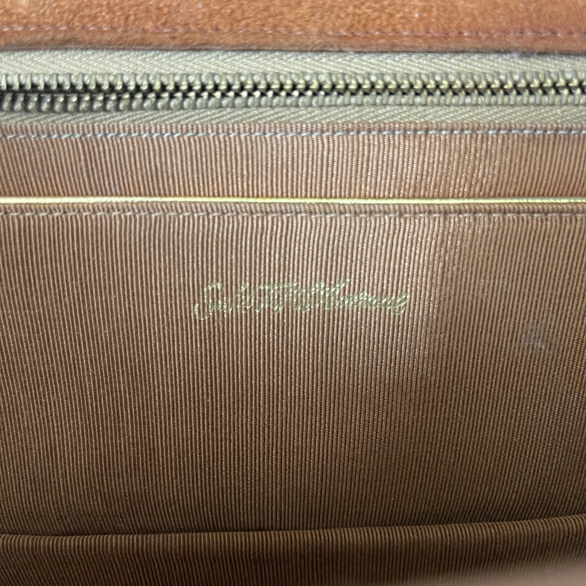 Vintage Brown Leather Clutch or Purse from Saks Fifth Avenue. Sleek Envelope Style. 1970s Fashion.