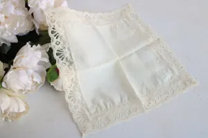 Vintage Ivory Linen with Lace Trim Hankie