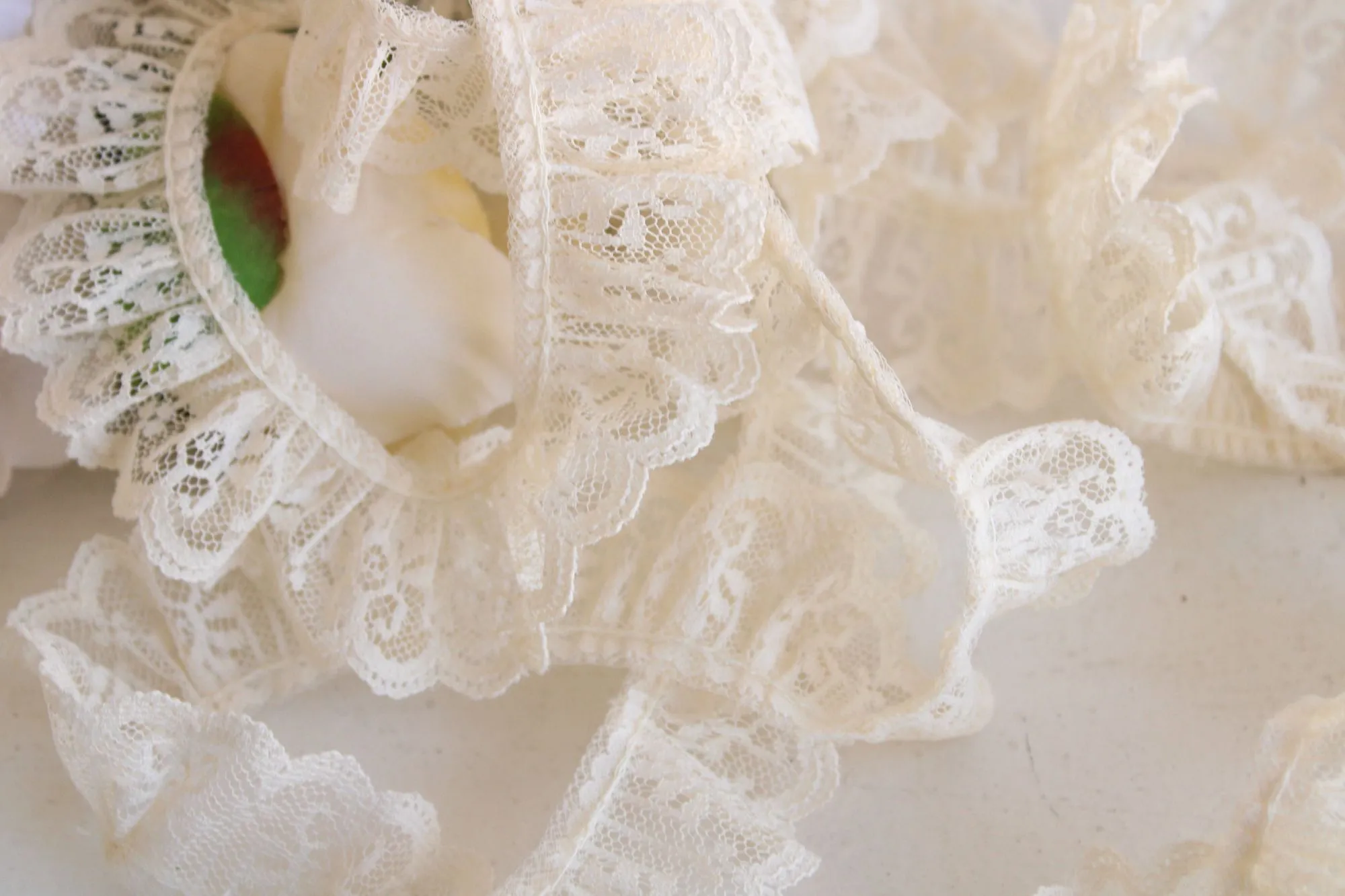 Vintage Ivory Ruffled Lace Trim, 1.25" wide, 4 Yards