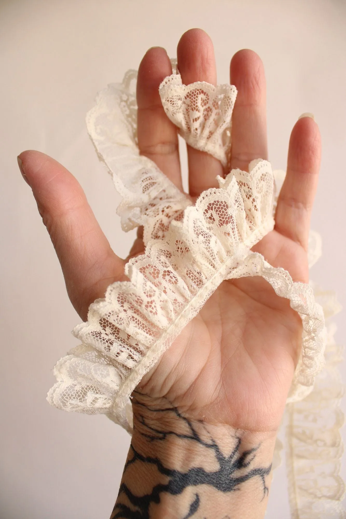Vintage Ivory Ruffled Lace Trim, 1.25" wide, 4 Yards