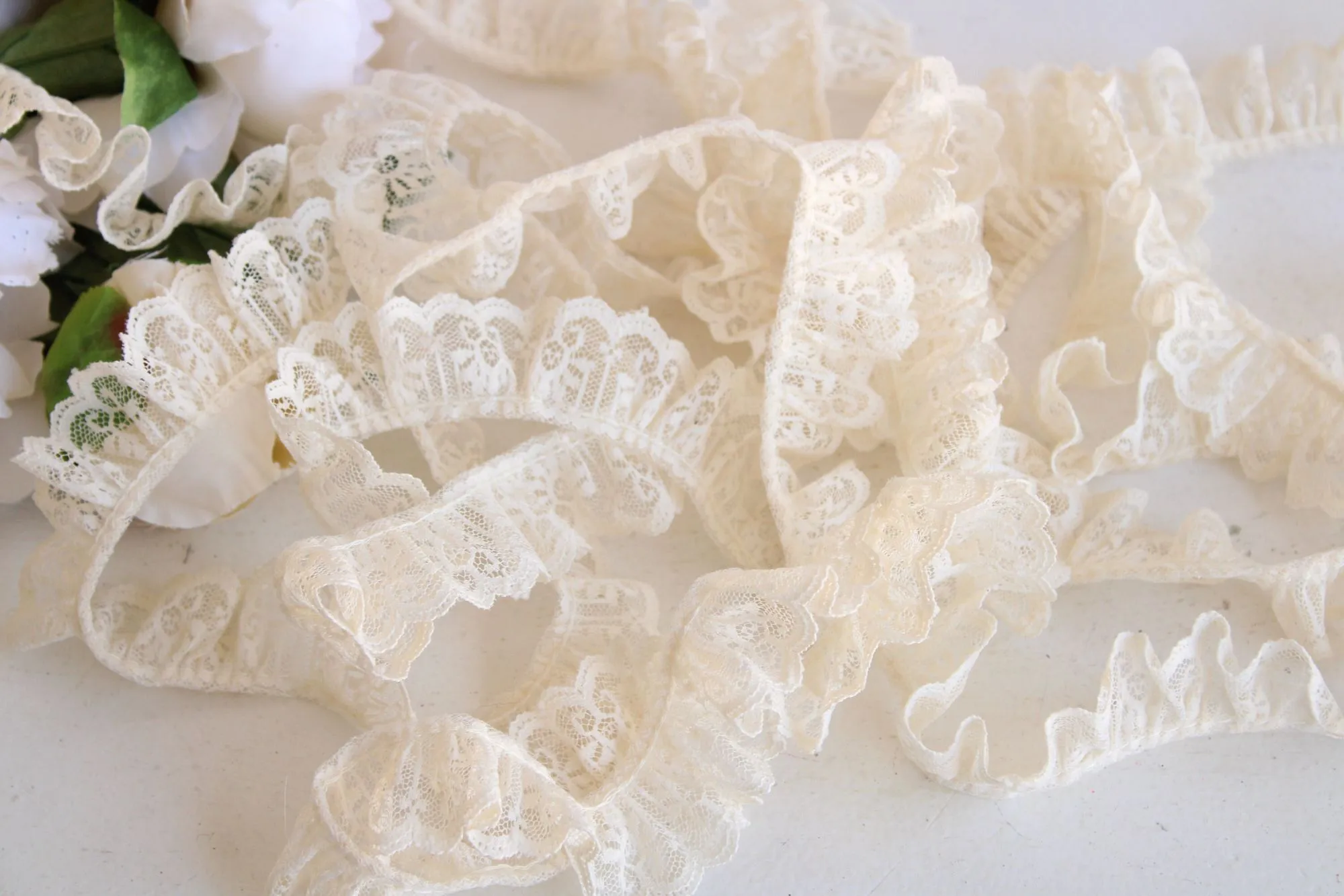 Vintage Ivory Ruffled Lace Trim, 1.25" wide, 4 Yards