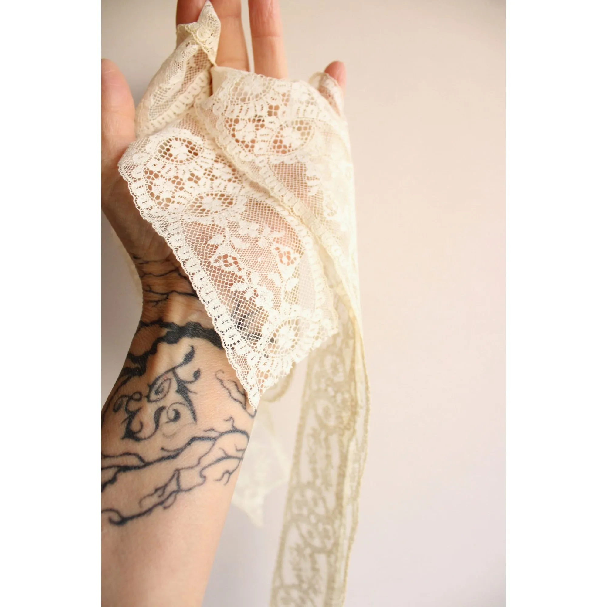 Vintage Lace Trim , Ivory Wide Lace 2.25", Two Yards plus 29 Inches, Scalloped Edge