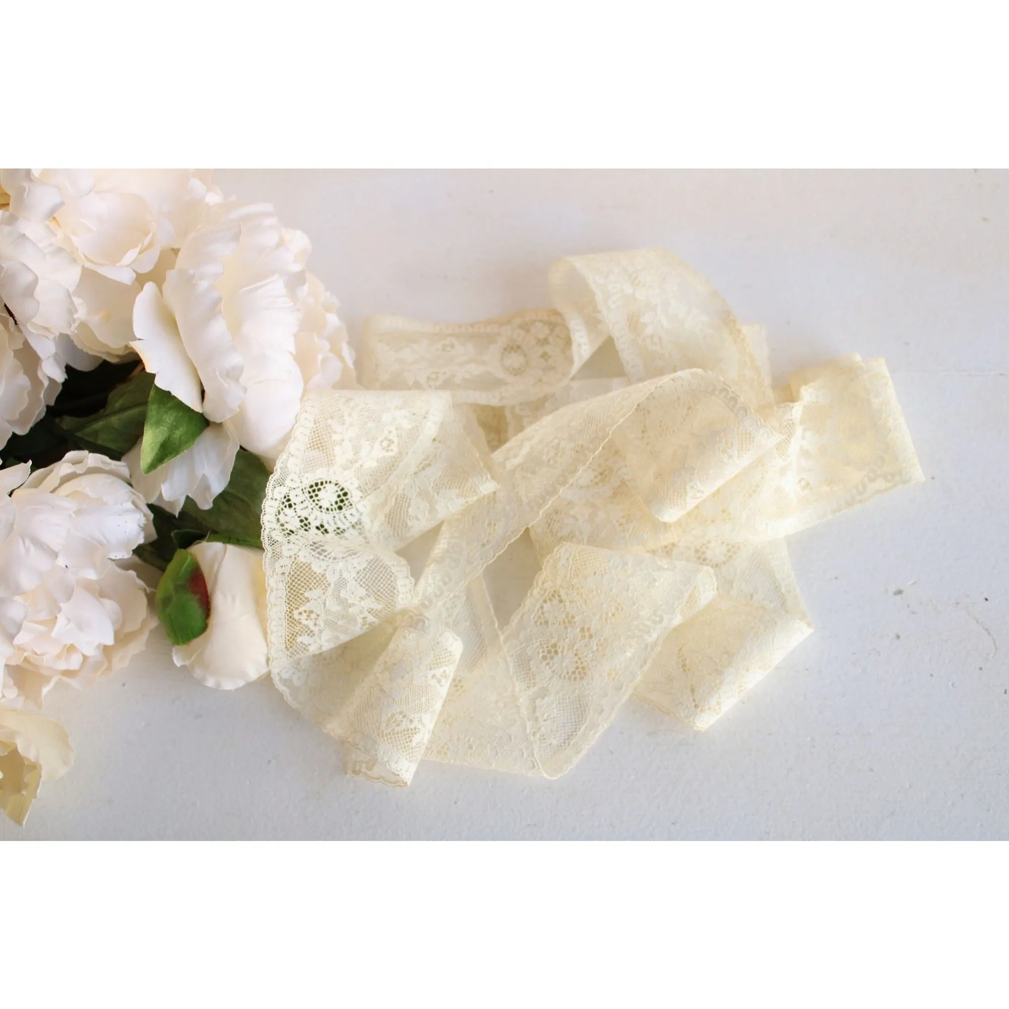 Vintage Lace Trim , Ivory Wide Lace 2.25", Two Yards plus 29 Inches, Scalloped Edge