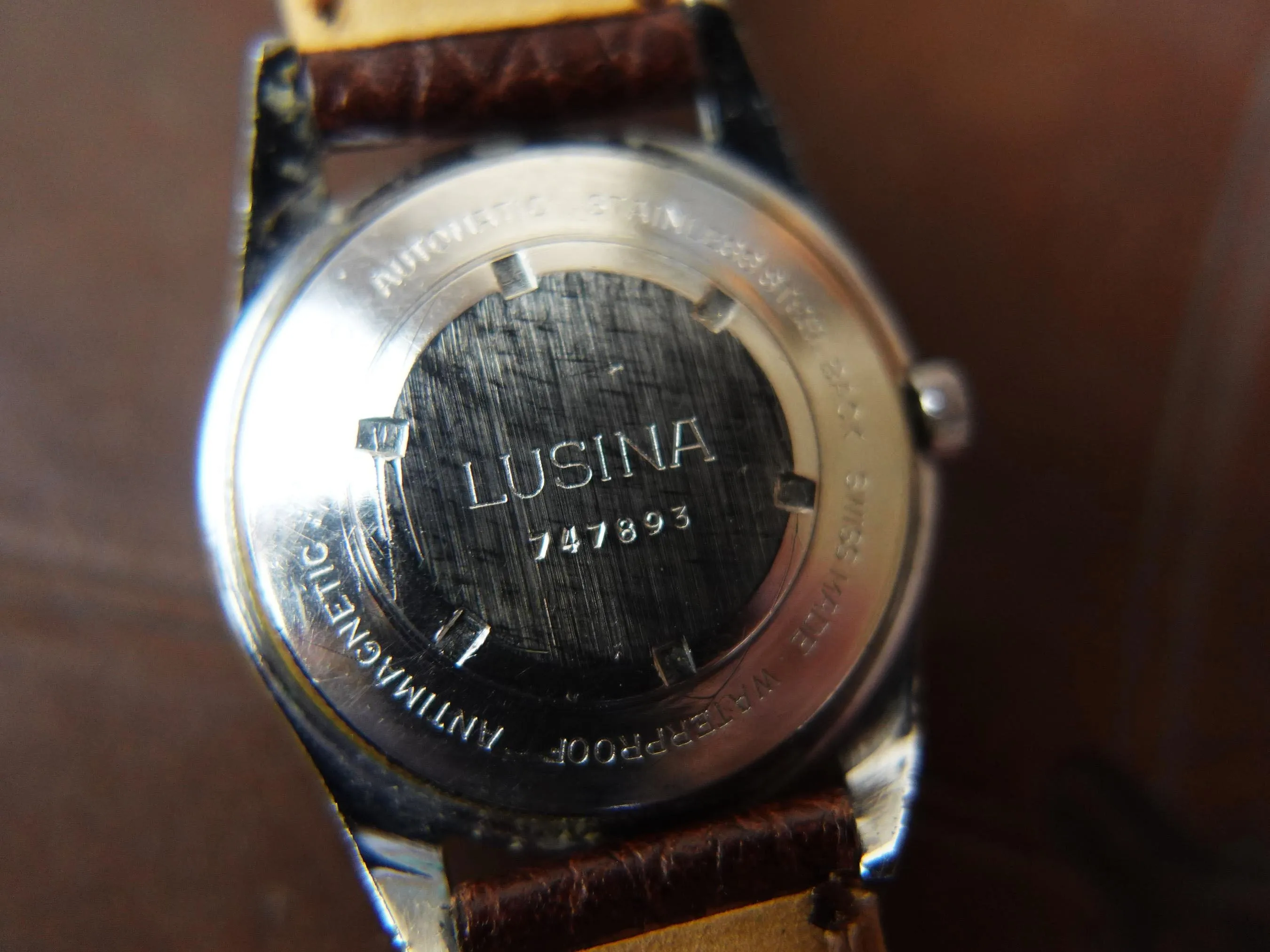 Vintage Lusina Antimagnetic 21 Jewel Mens Watch - Working